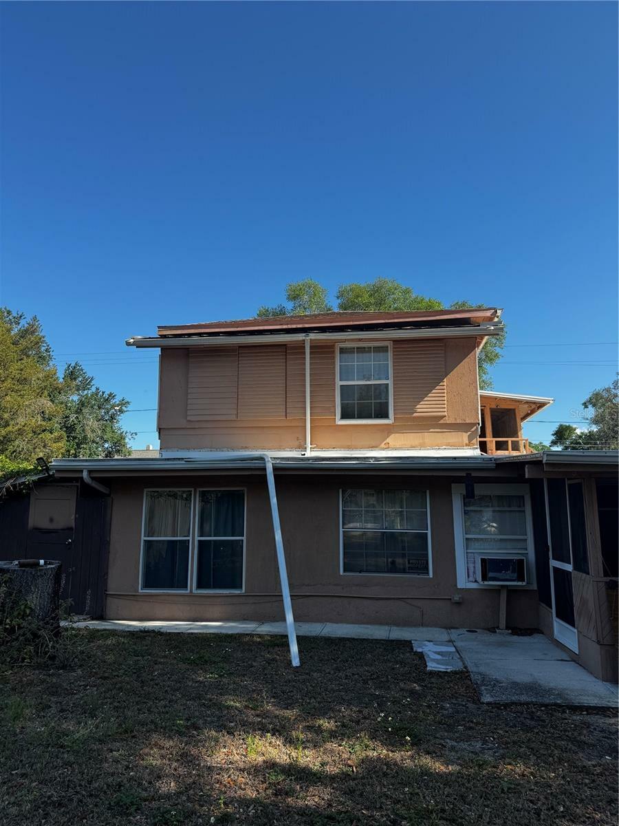 Property Photo: 229 NE Avenue B FL 33881