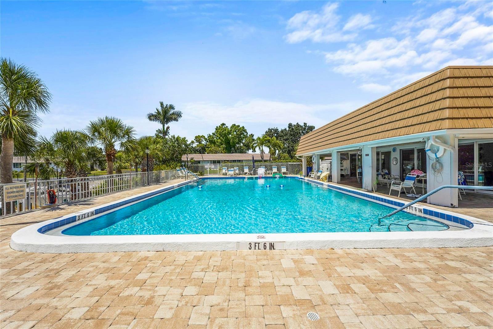 Property Photo: 2531 Riverbluff Parkway V181 FL 34231
