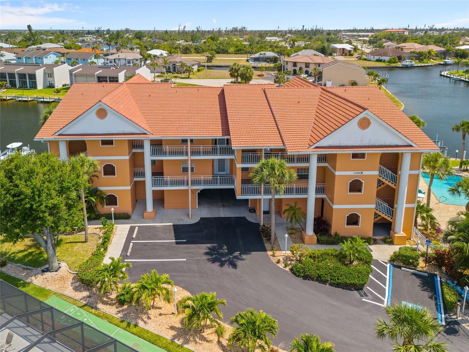Property Photo: 1326 Wesley Drive 132 FL 33950