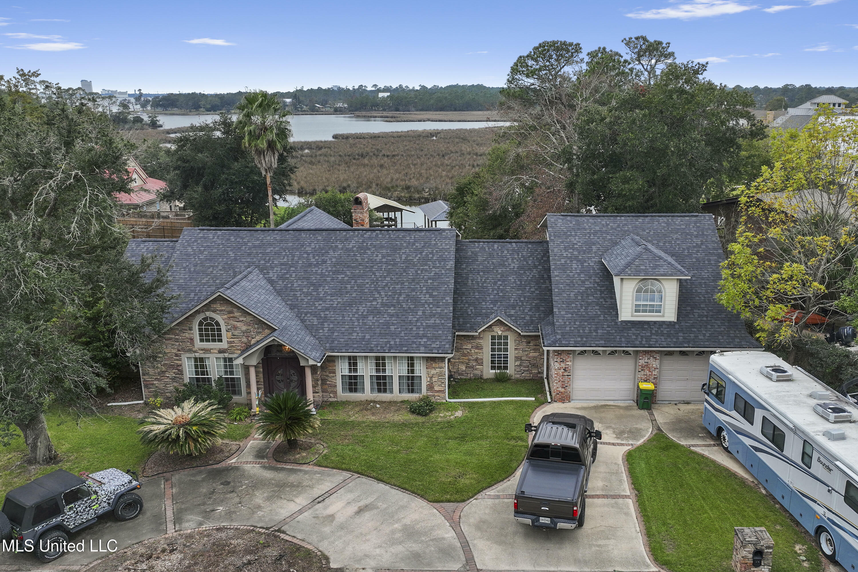 Property Photo: 6313 Hermosa Drive MS 39564
