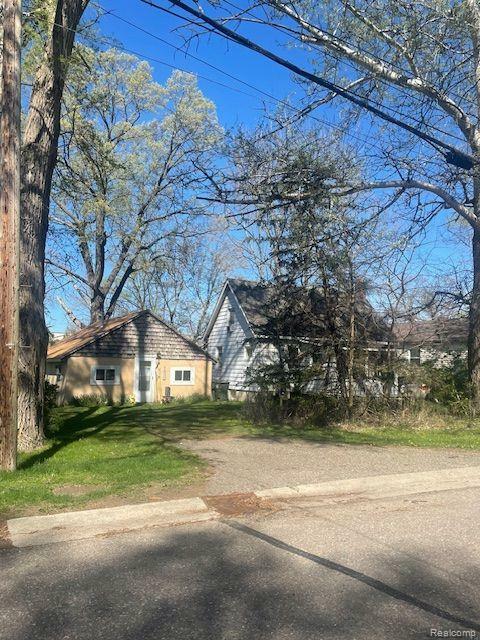1471 Courtland Boulevard  Rochester Hills MI 48307 1509 photo