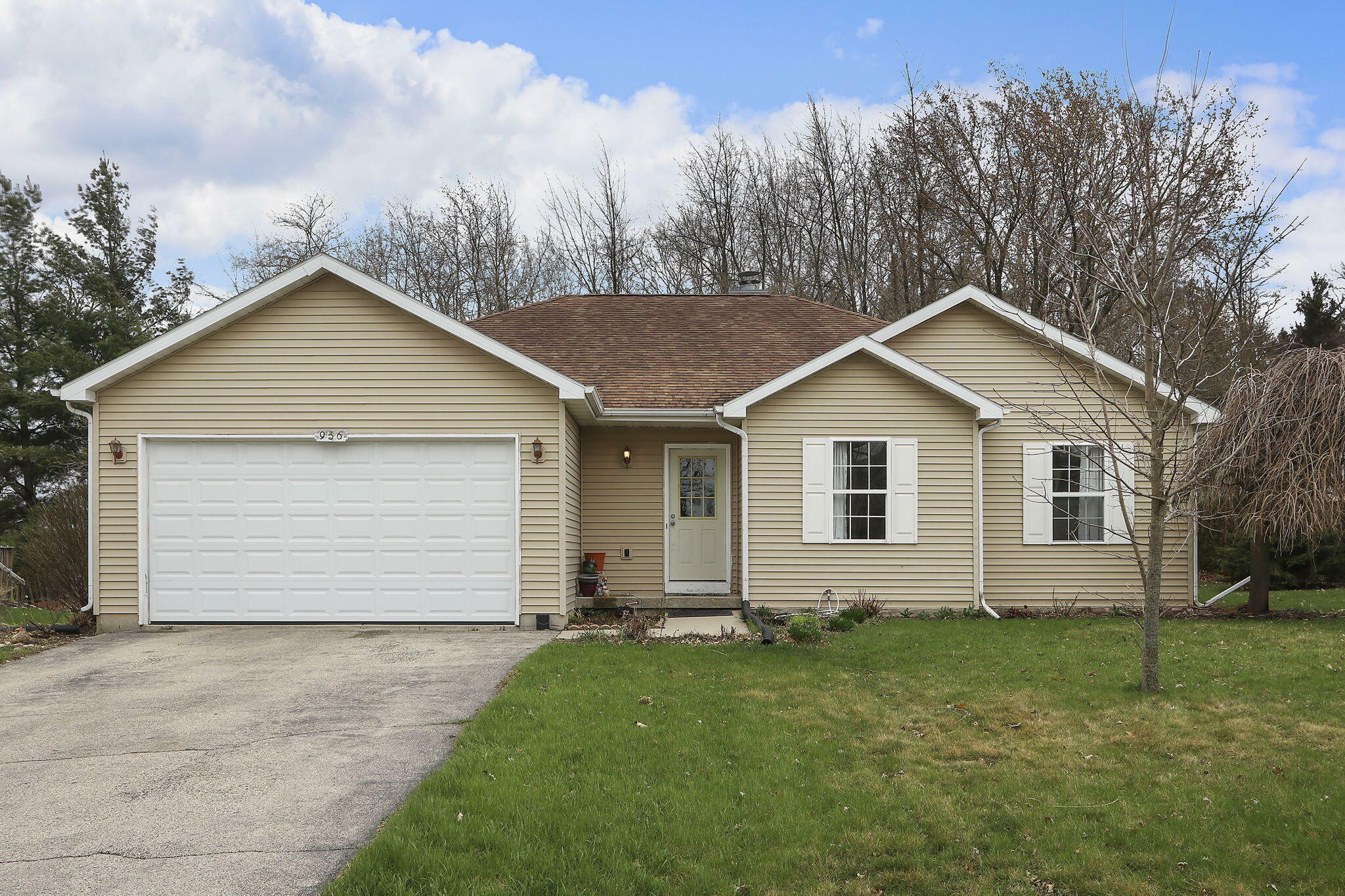 Property Photo: 956 Williams St WI 53184