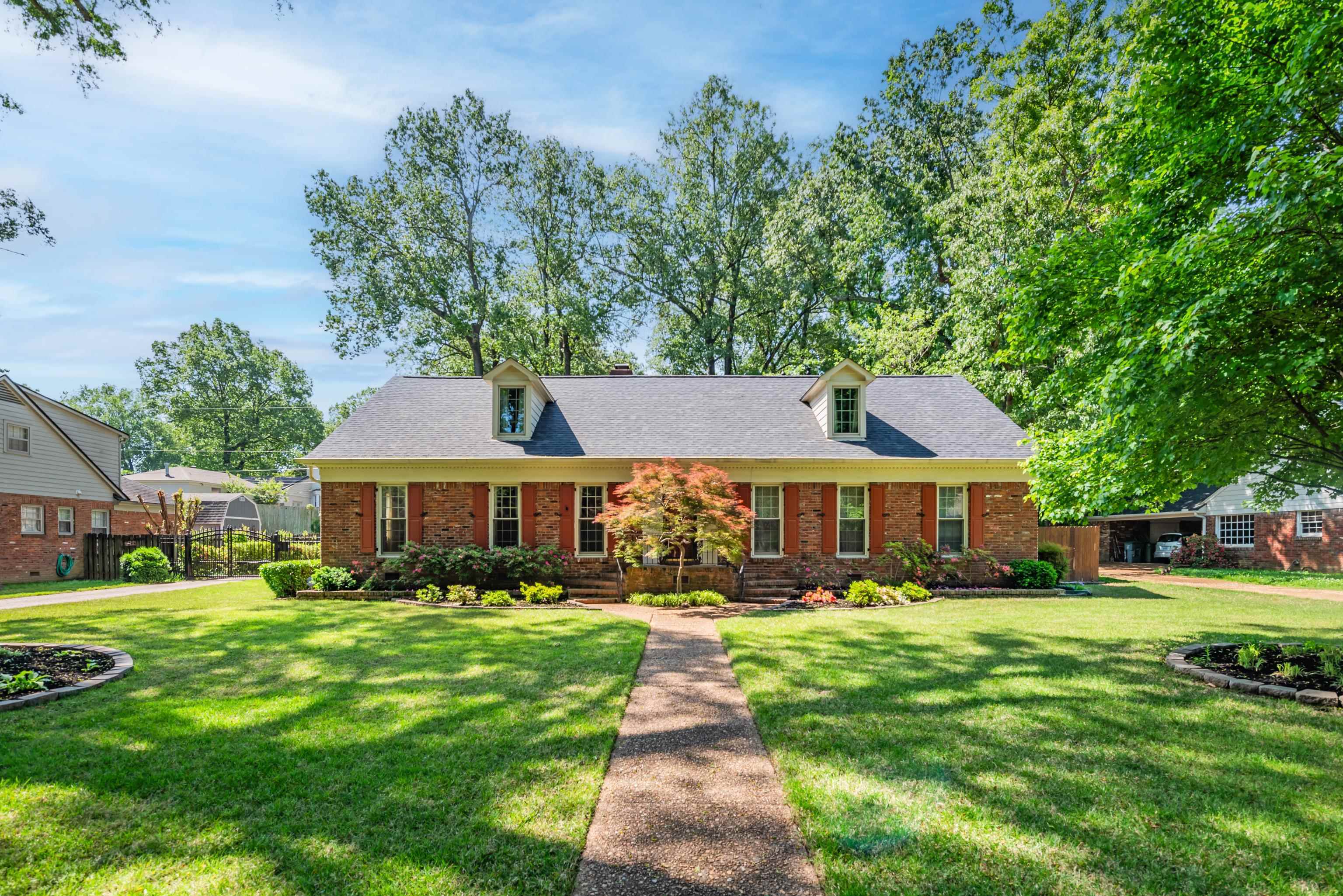 Property Photo: 5877 Brierfield Ave TN 38120