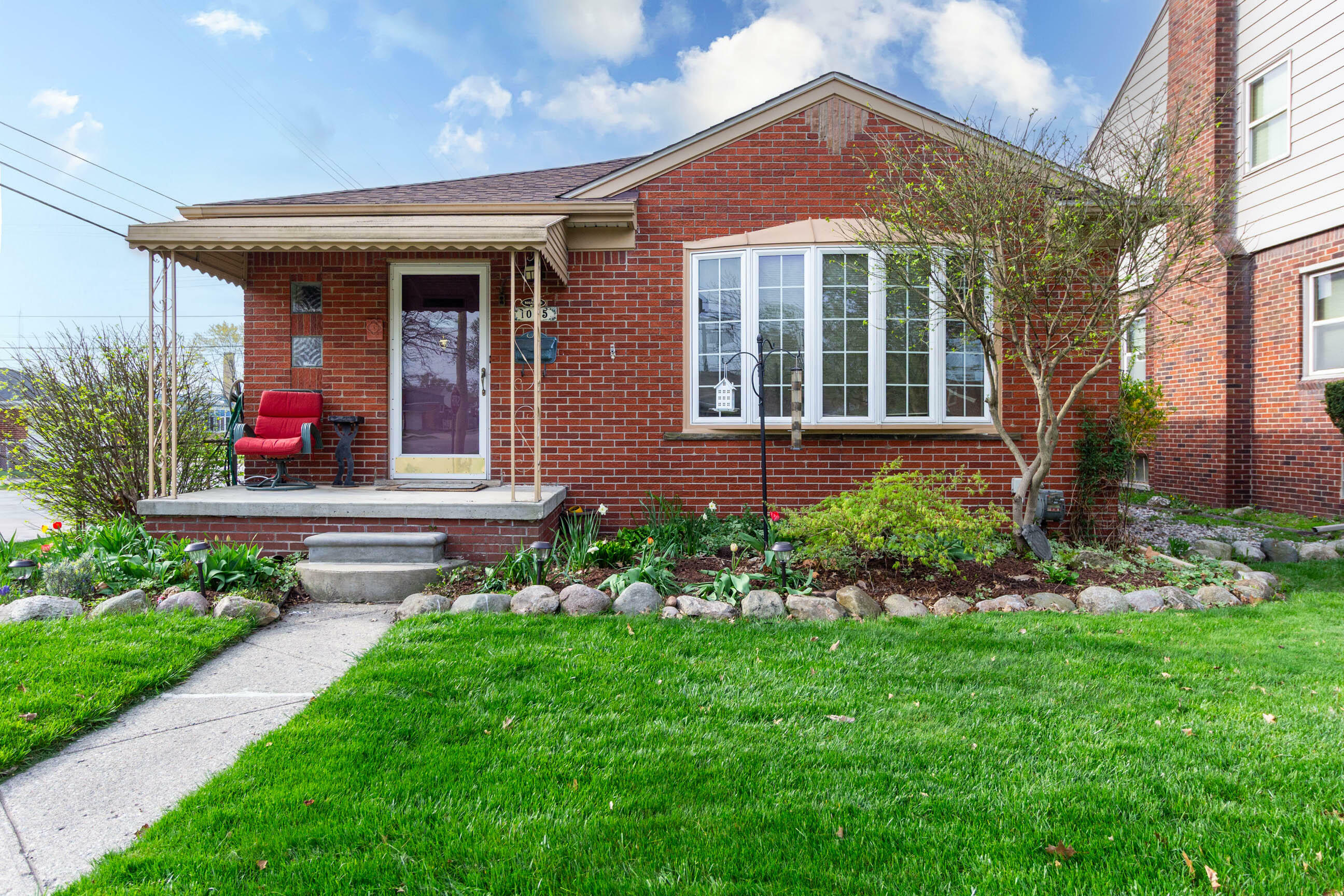 Property Photo: 1005 Moran Avenue MI 48146