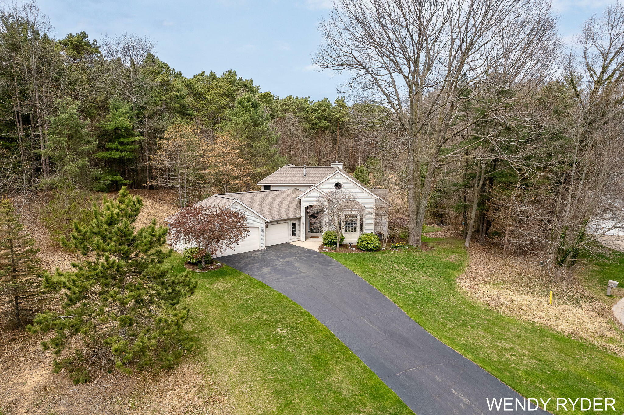 Property Photo: 142 Summer Wind Court MI 49424