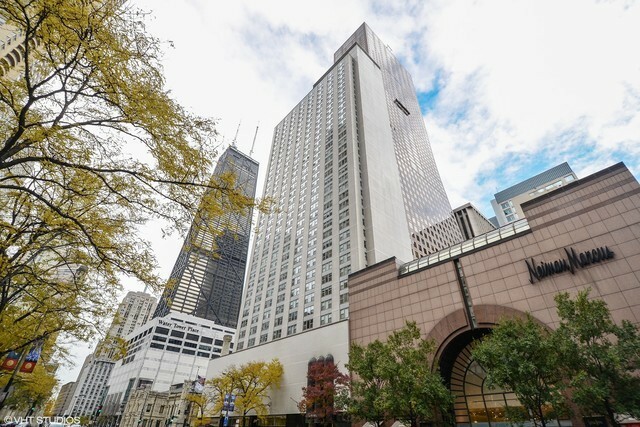Property Photo:  777 N Michigan Avenue 1804  IL 60611 