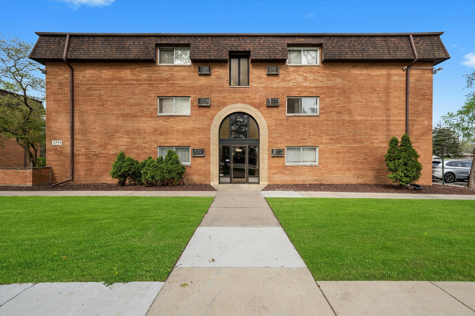 Property Photo: 2345 185th Court 1 IL 60438