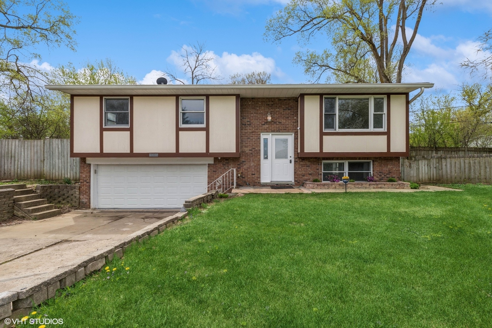 Property Photo: 20949 W Verona Avenue IL 60046