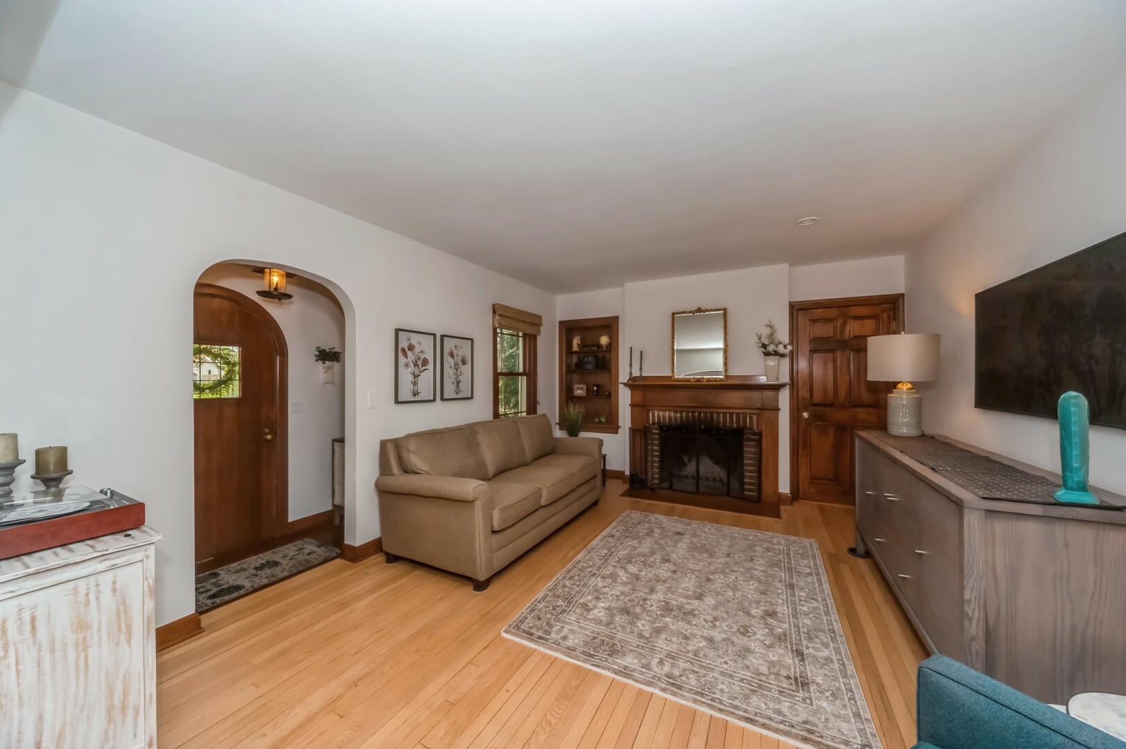 Property Photo: 1046 Oakley Avenue IL 60015