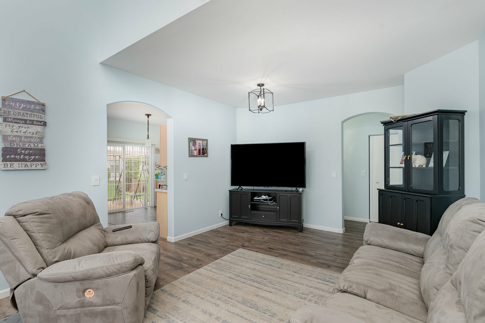 Property Photo: 310 Cascade Lane 310 IL 60543