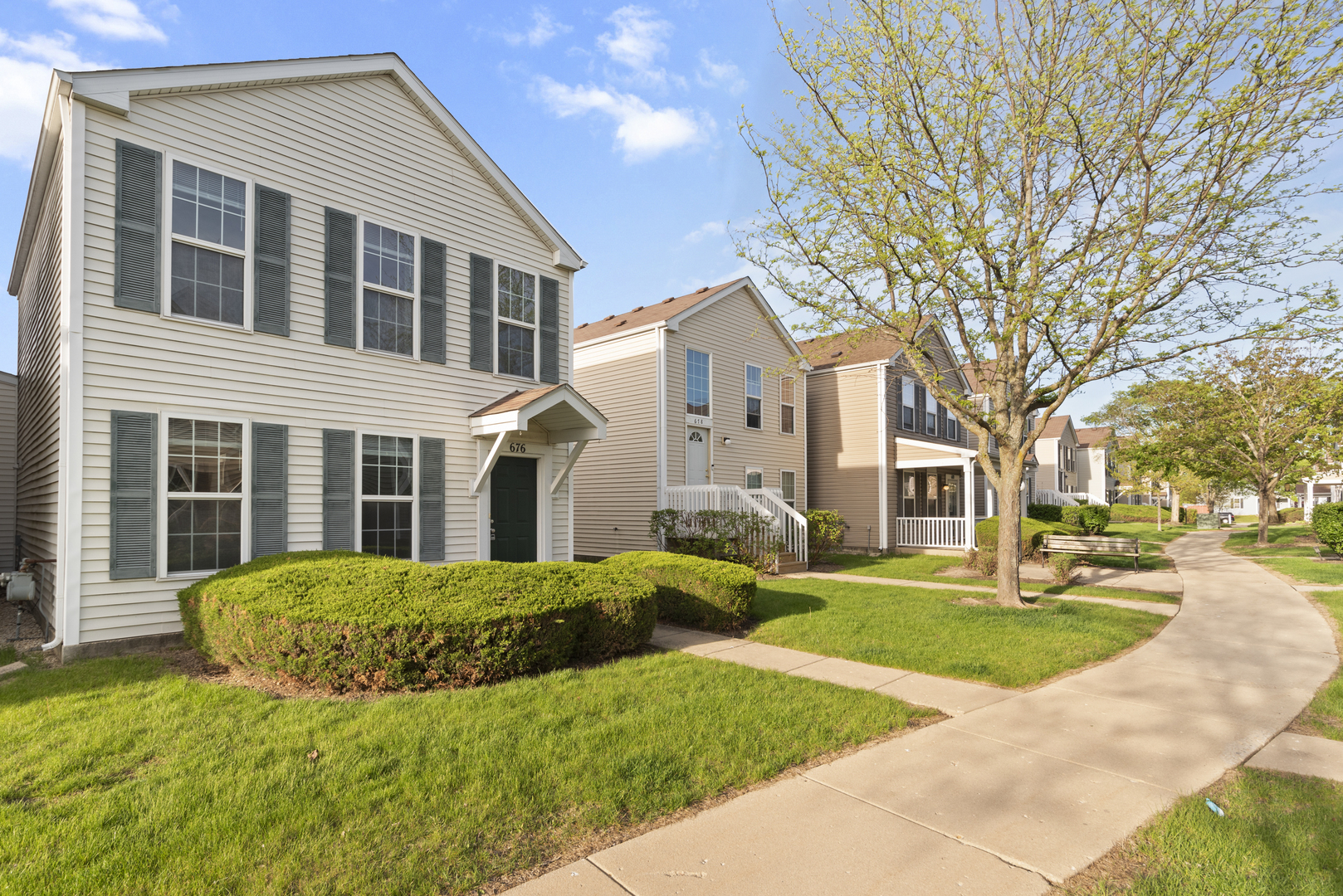 Property Photo: 676 Four Seasons Boulevard IL 60504