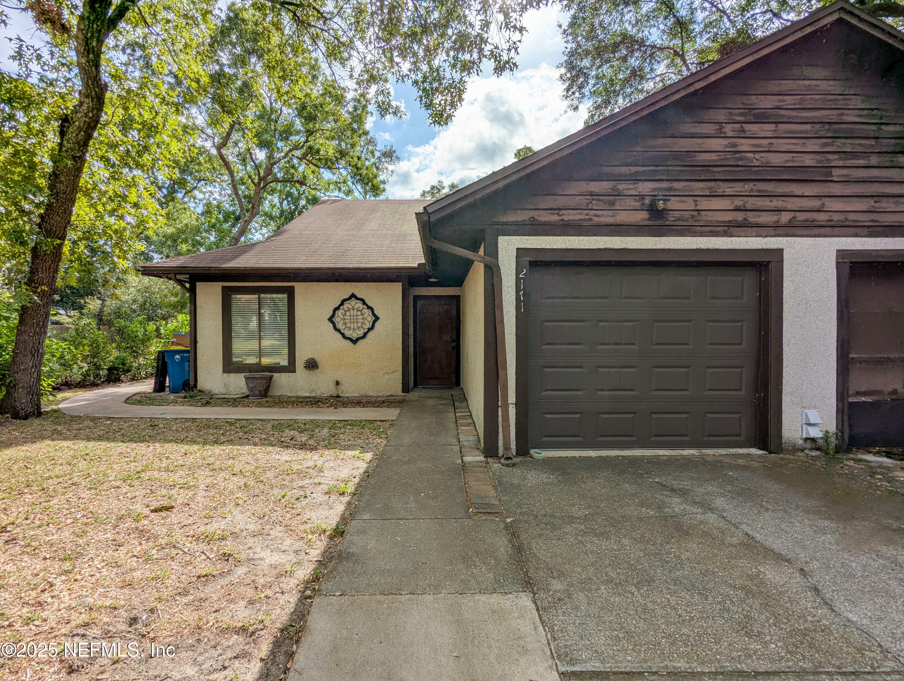 Property Photo: 2171 Derringer Circle S FL 32225