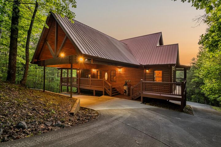 433 Spruce Circle  Mineral Bluff GA 30559 photo