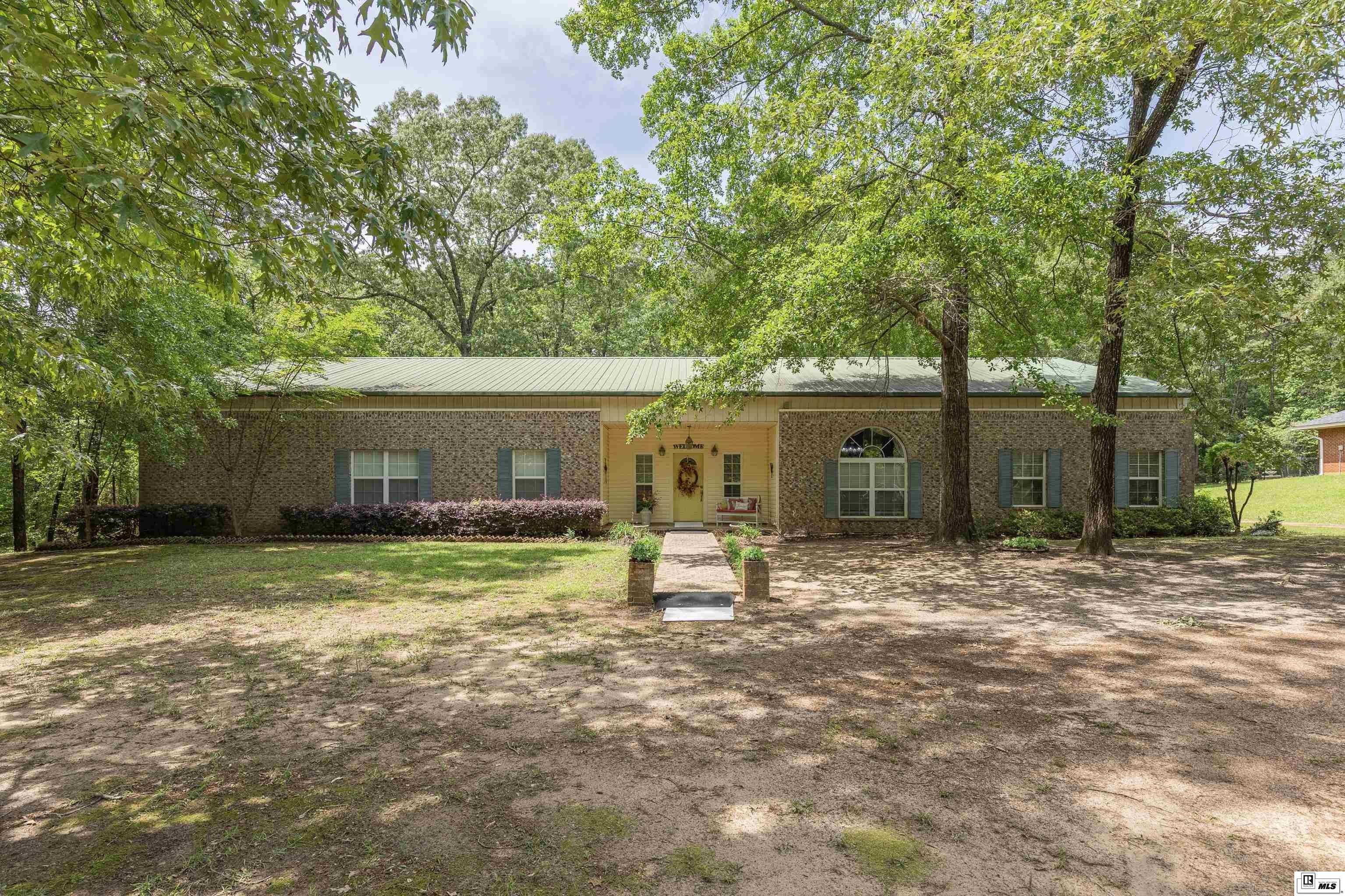 Property Photo: 9655 Highway 146 LA 71270