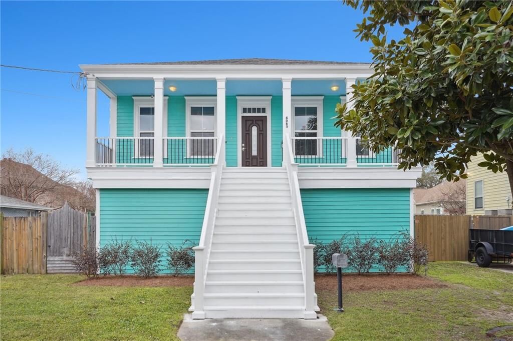 Property Photo:  6060 Pratt Drive  LA 70122 