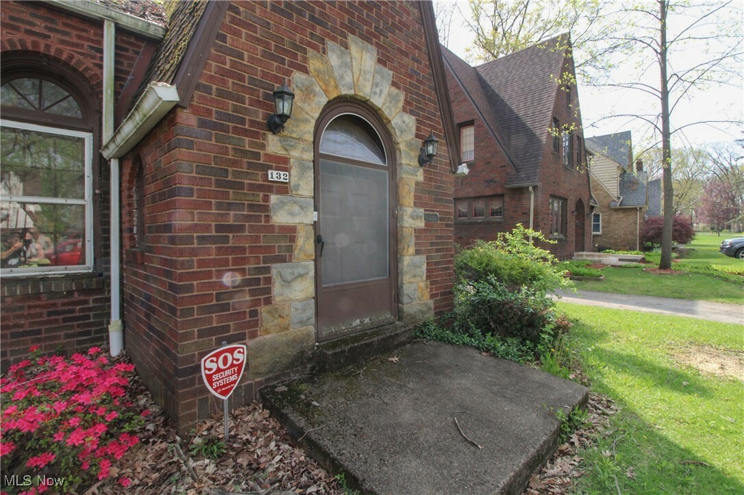 Property Photo: 132 Jennette Drive OH 44512