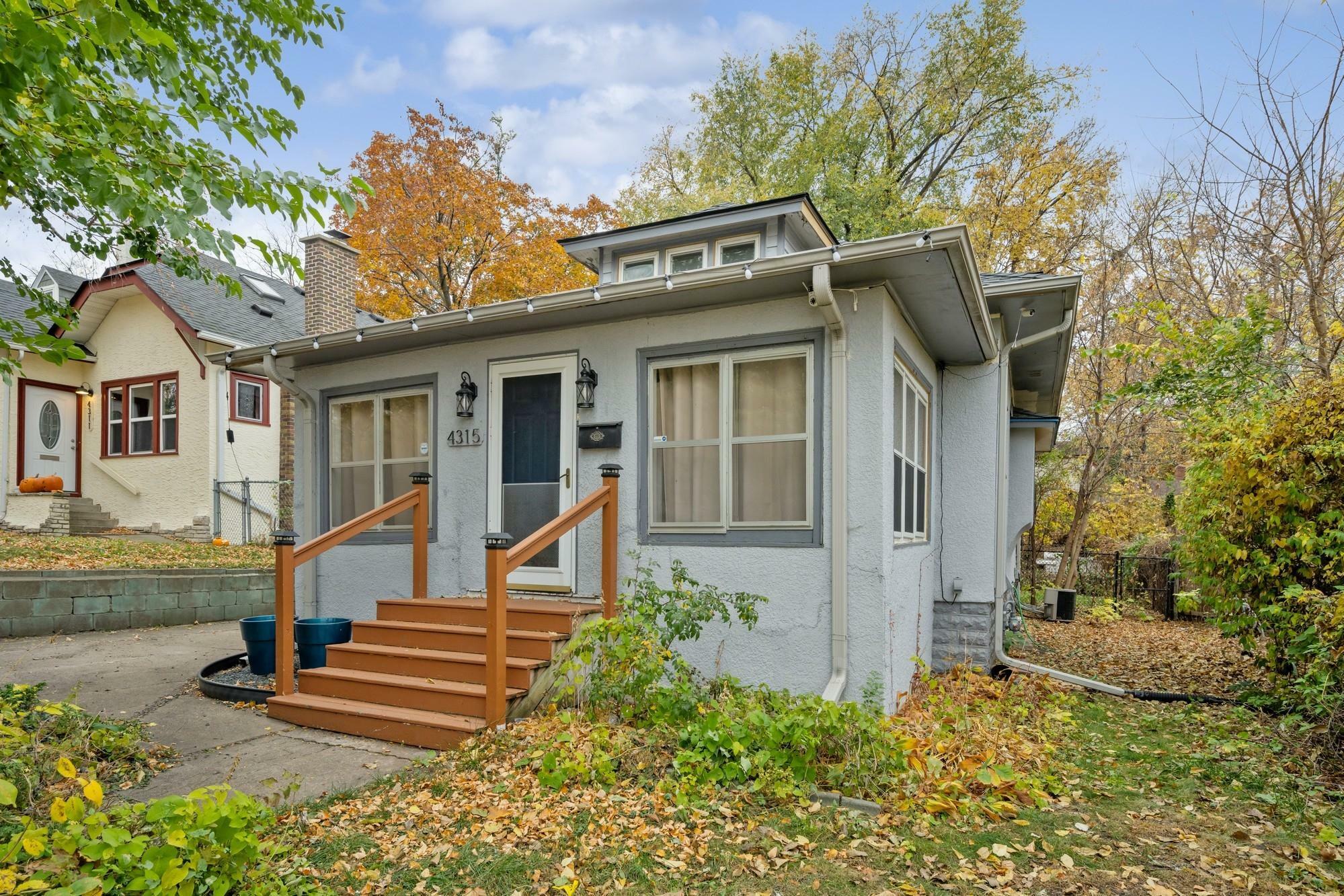 Property Photo: 4315 Dupont Avenue N MN 55412
