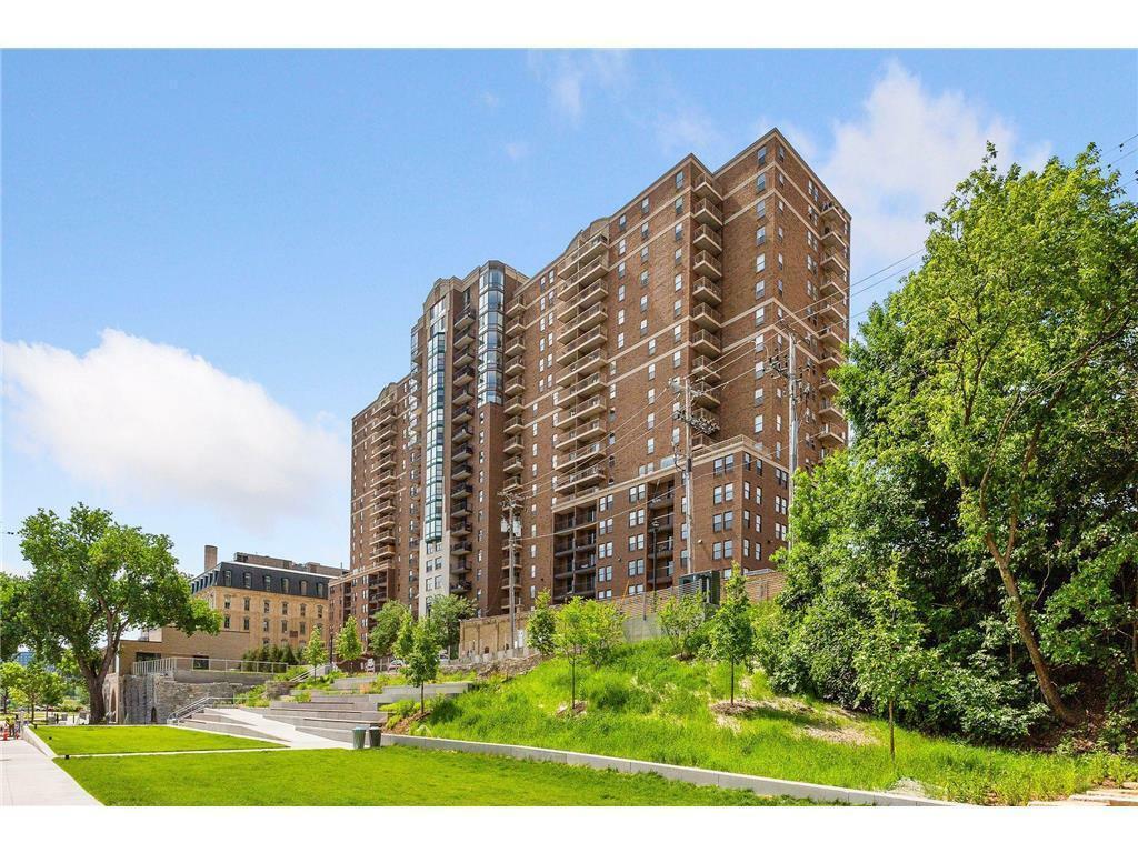 Property Photo: 401 S 1st Street 308 MN 55401