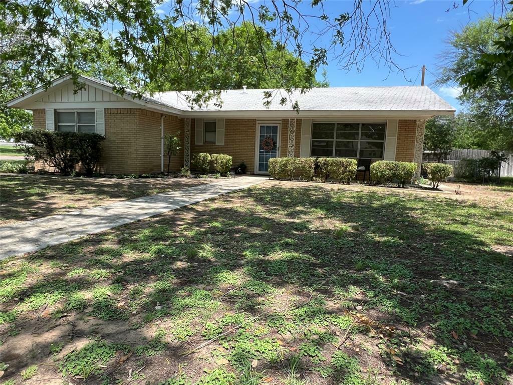 Property Photo: 2100 16th Street TX 76801