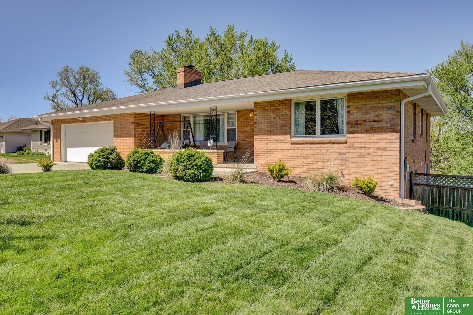 Property Photo: 8514 Meredith Avenue NE 68134