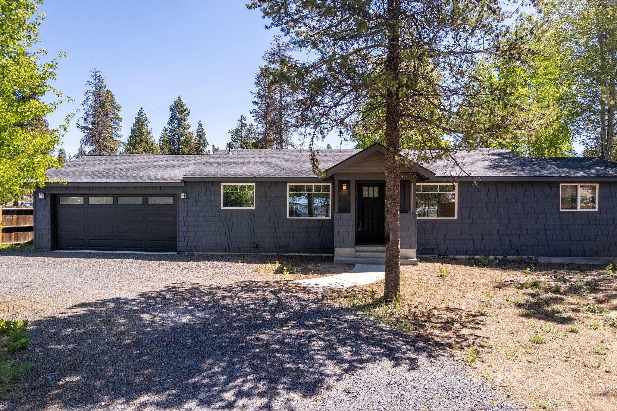 Property Photo: 52582 Doe Lane OR 97739