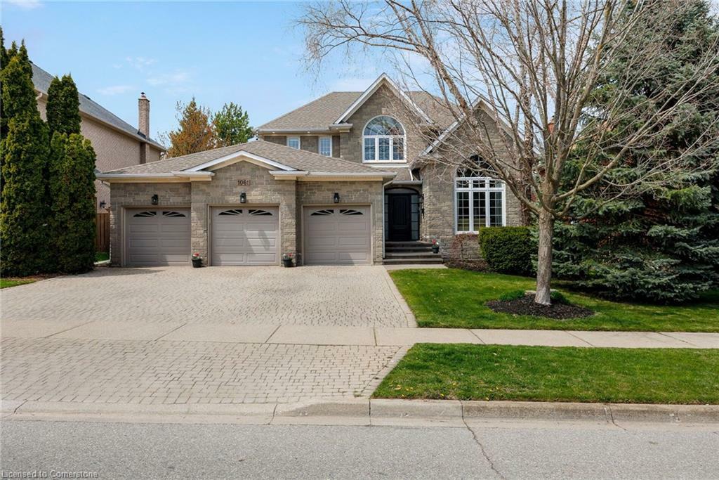 Property Photo: 1061 Summit Ridge Drive ON L6M 3K9
