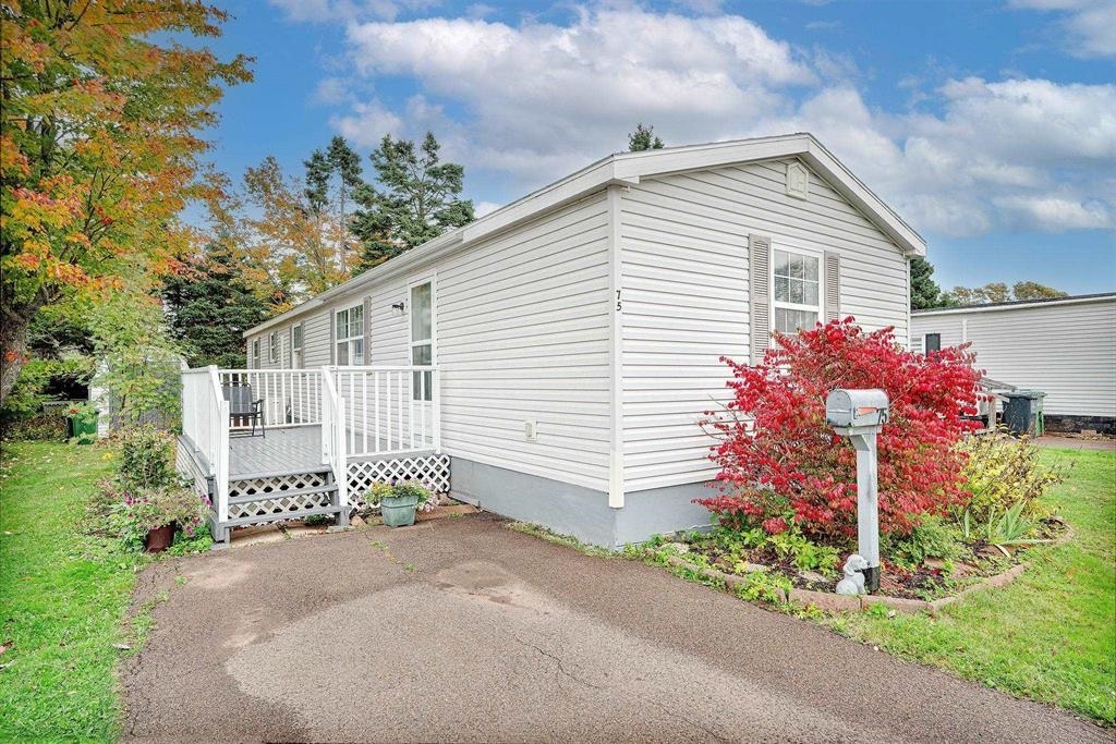 Property Photo: 75 Evergreen Village PE C1N 1B5
