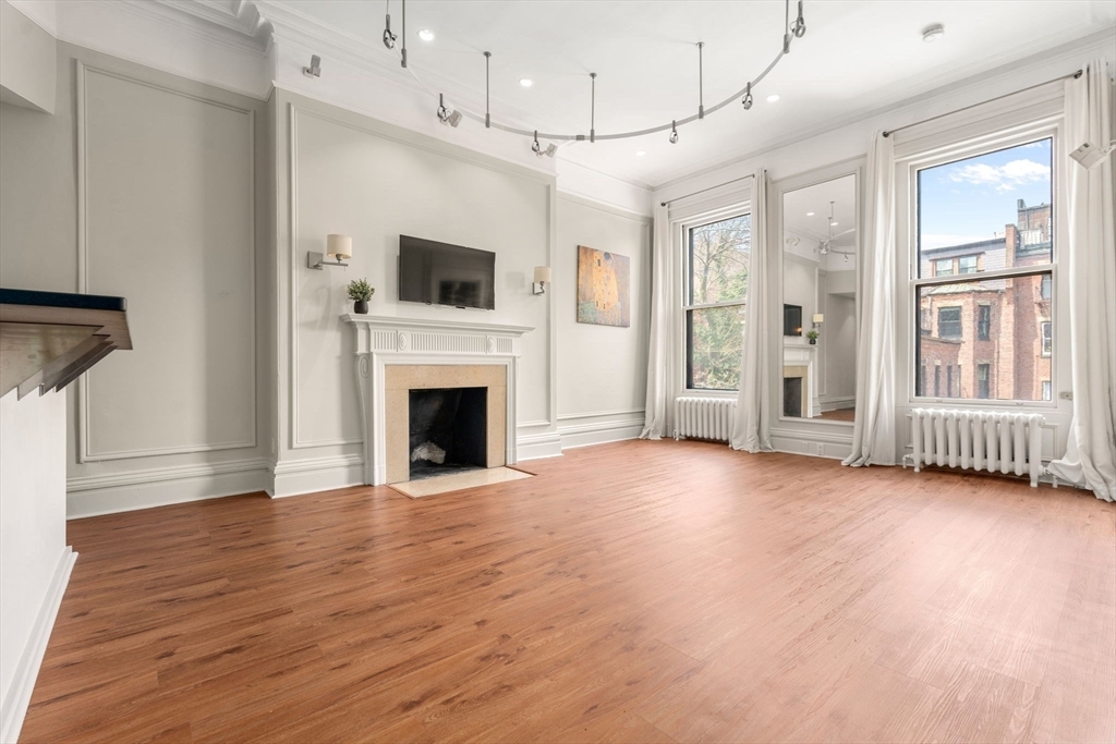 Property Photo: 321 Commonwealth Ave 22 MA 02115