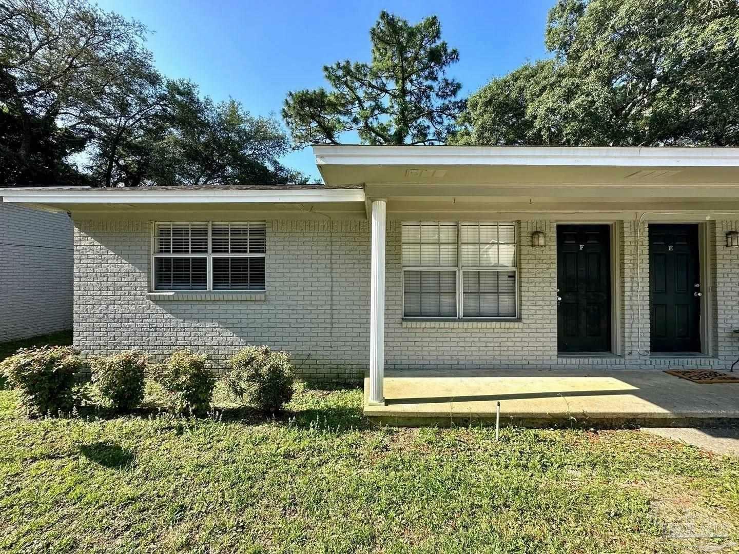 Property Photo: 5820 Sanders Ave FL 32504