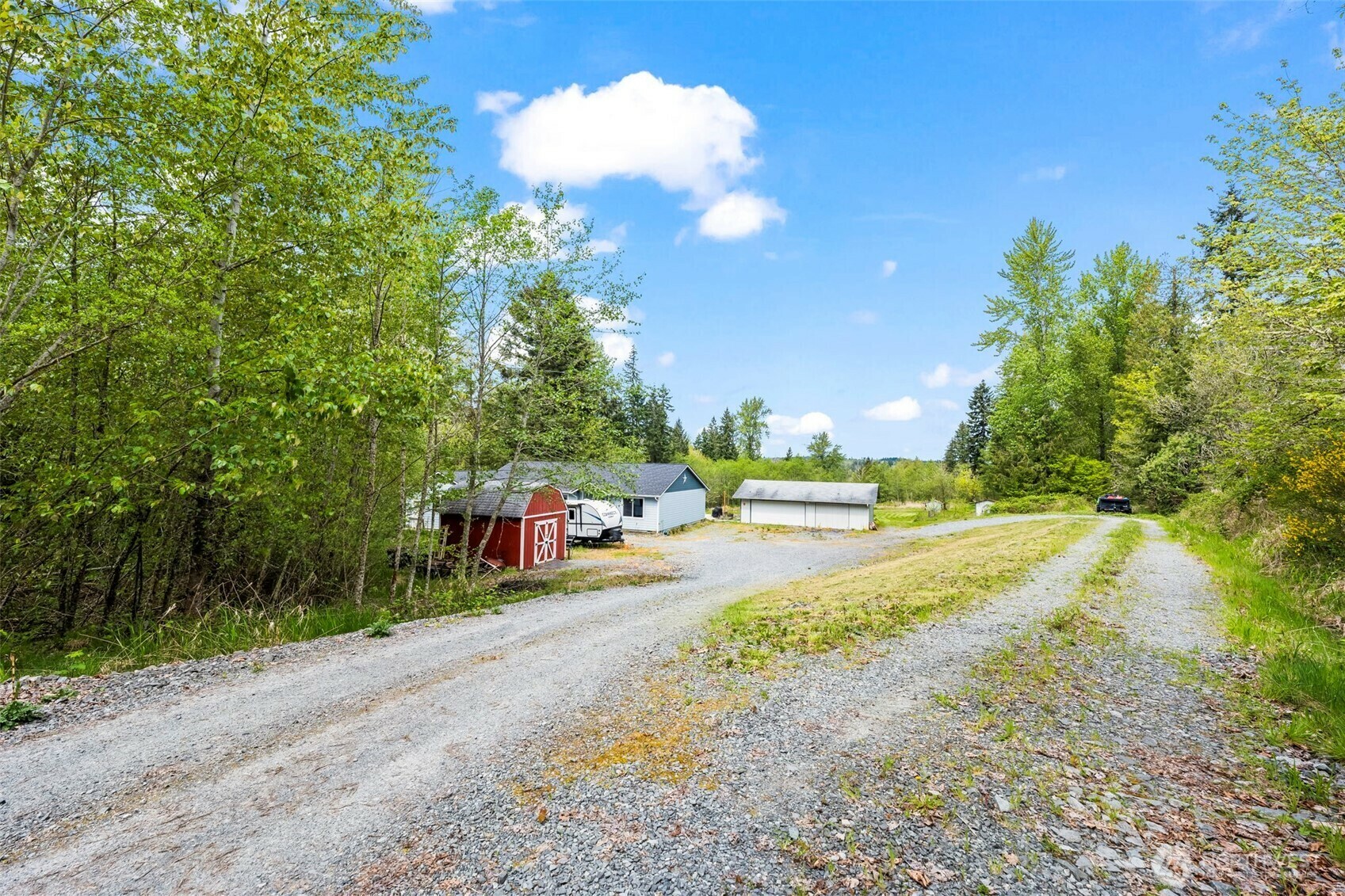 Property Photo: 11211 Clear Lake North Road E WA 98328