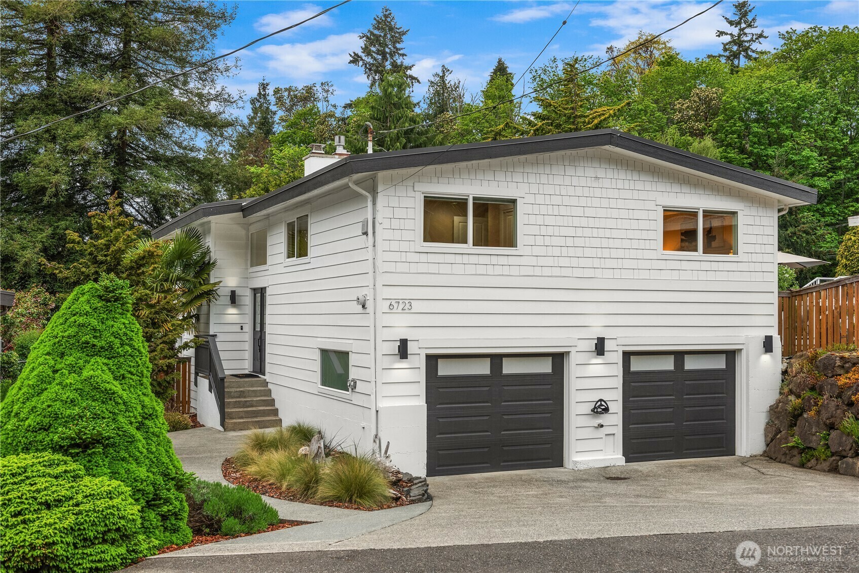 Property Photo: 6723 Murray Avenue SW WA 98136