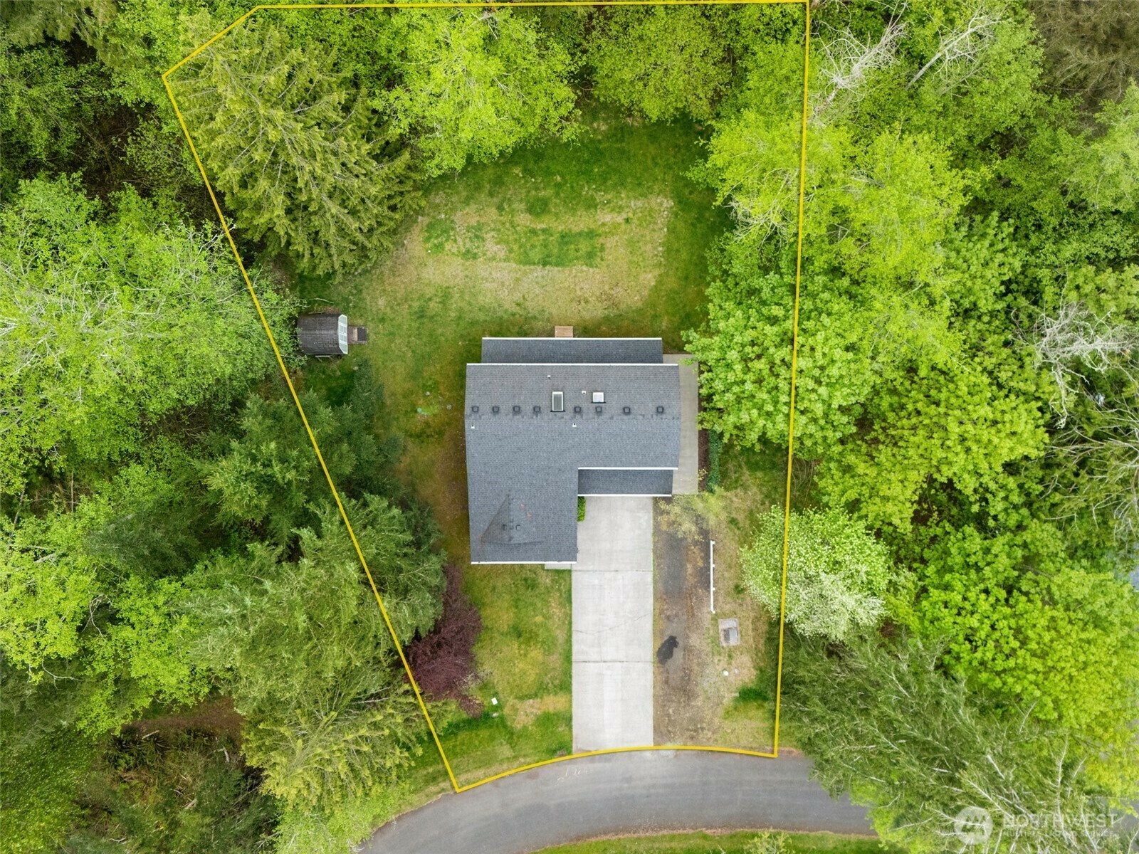 Property Photo: 7618 Mockingbird Drive SE WA 98513