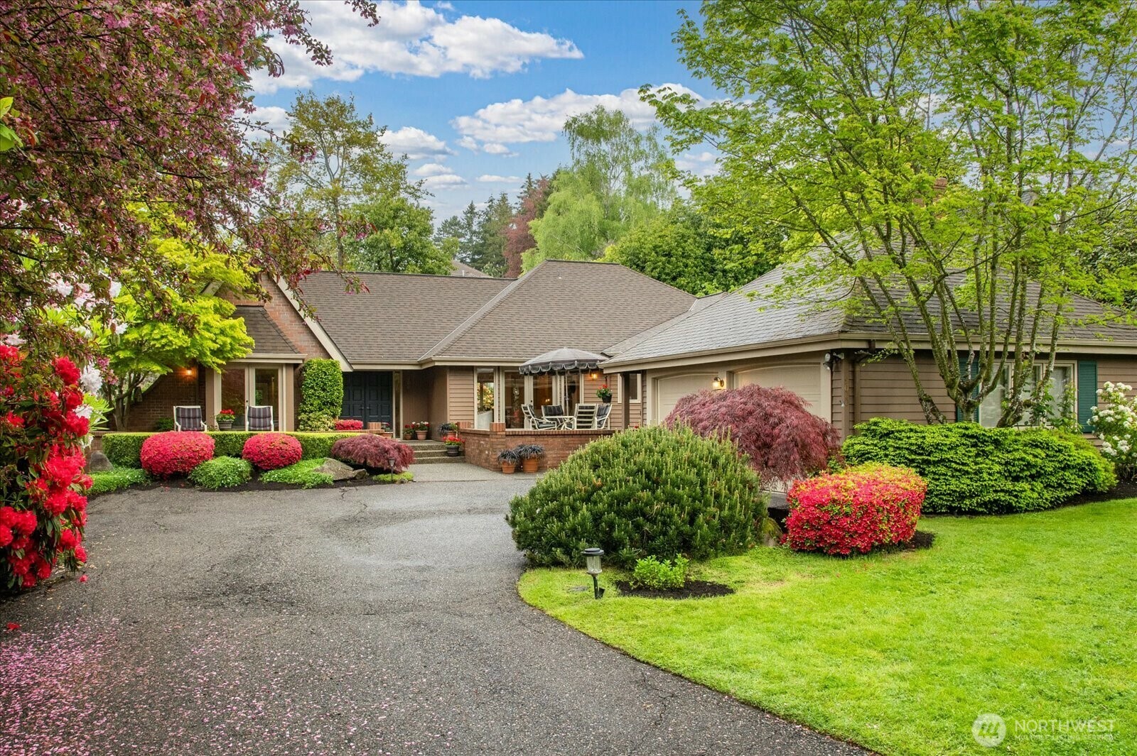 Property Photo: 9000 NE 10th Street WA 98004
