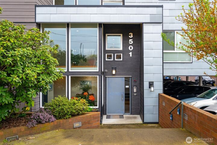 Property Photo:  3501 SW Holden Street 304  WA 98126 