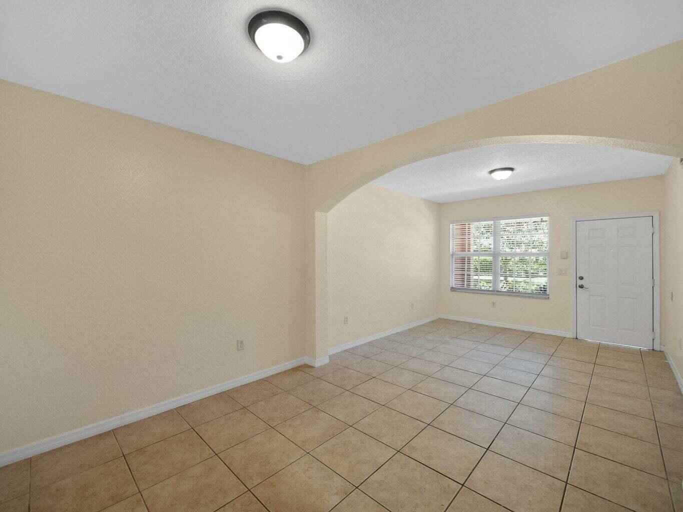 Property Photo: 138 SW Peacock Boulevard 20-102 FL 34986