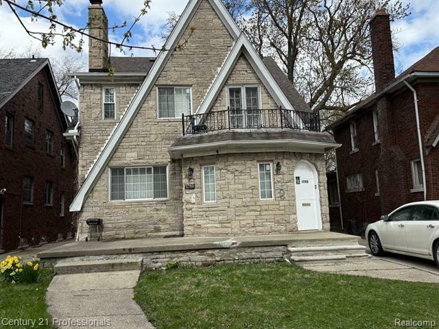 Property Photo: 5792 Kensington Avenue S MI 48224