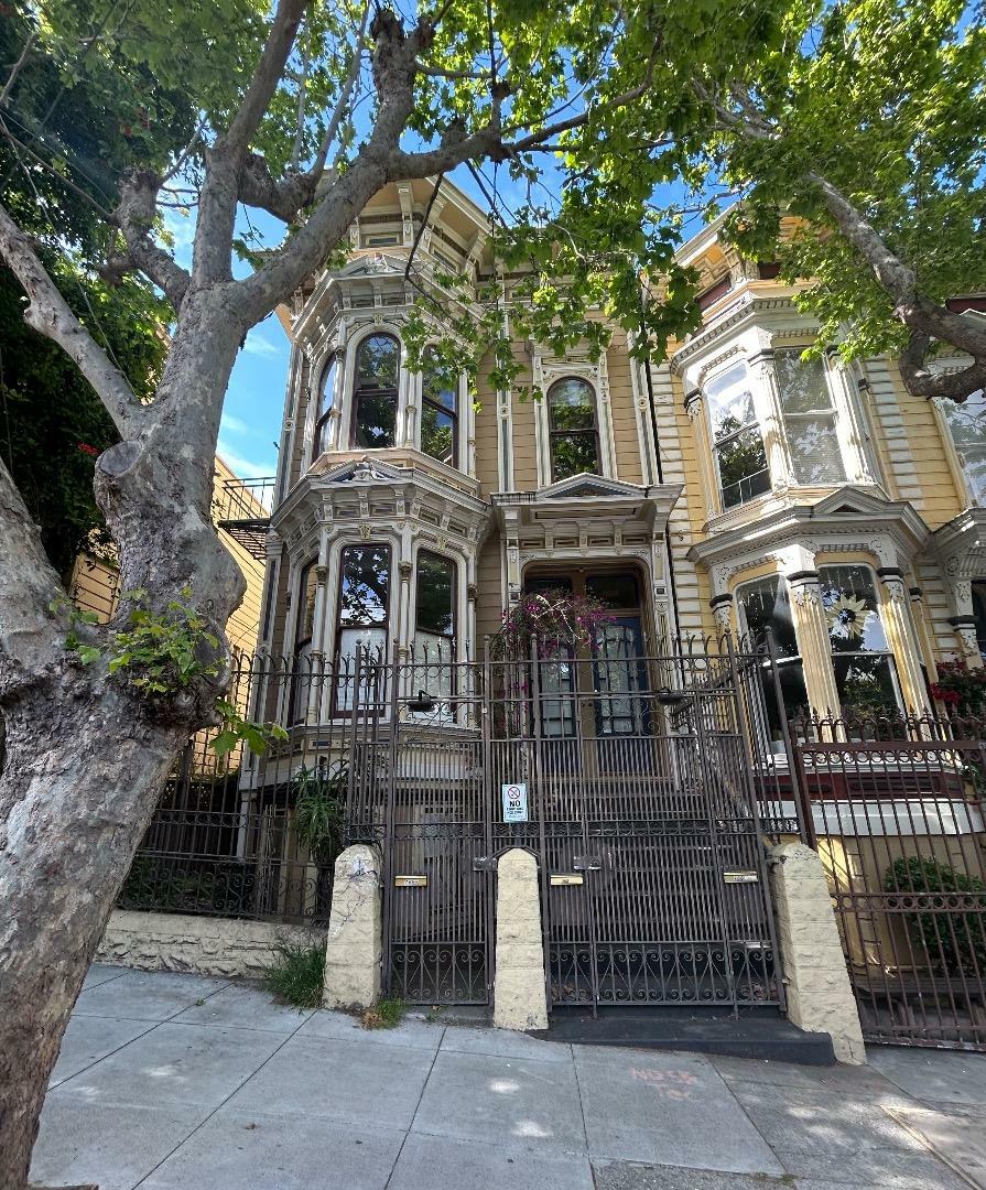 Property Photo: 768 Hayes Street CA 94102