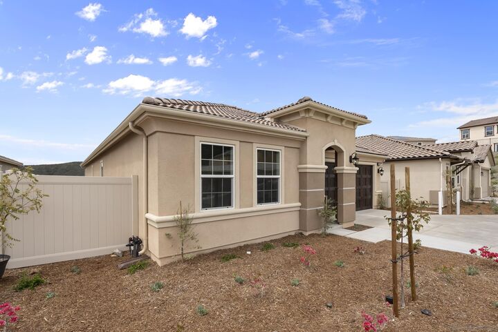 Property Photo: 1242 Topanga Dr CA 92069