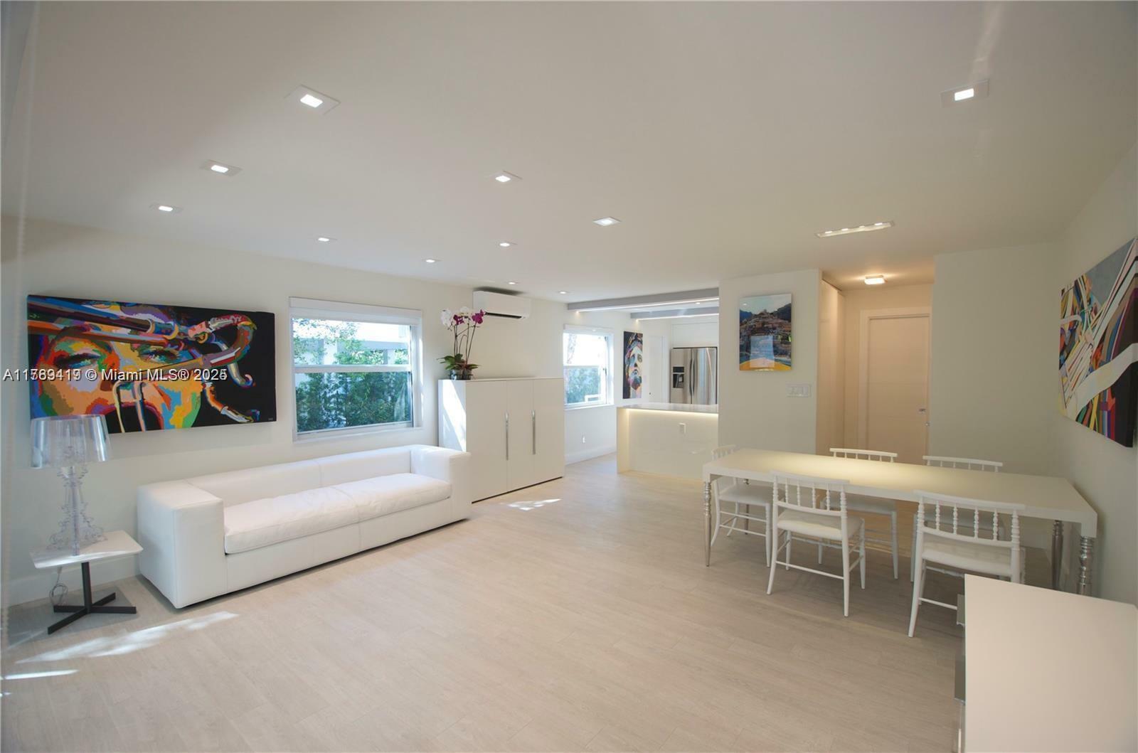 Property Photo: 195 SW Sunrise Dr 4 FL 33149