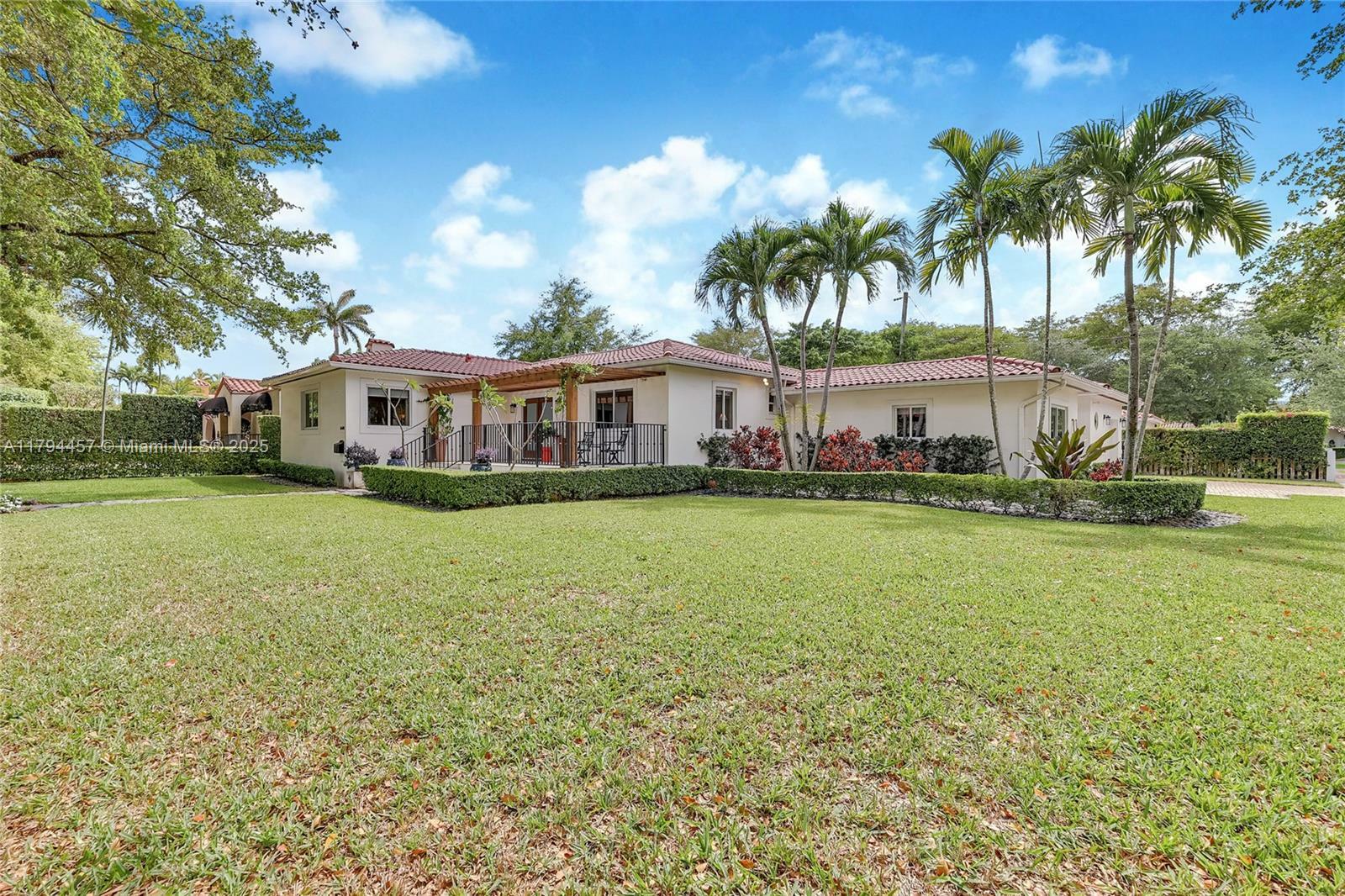 Property Photo: 1402 Tangier St FL 33134