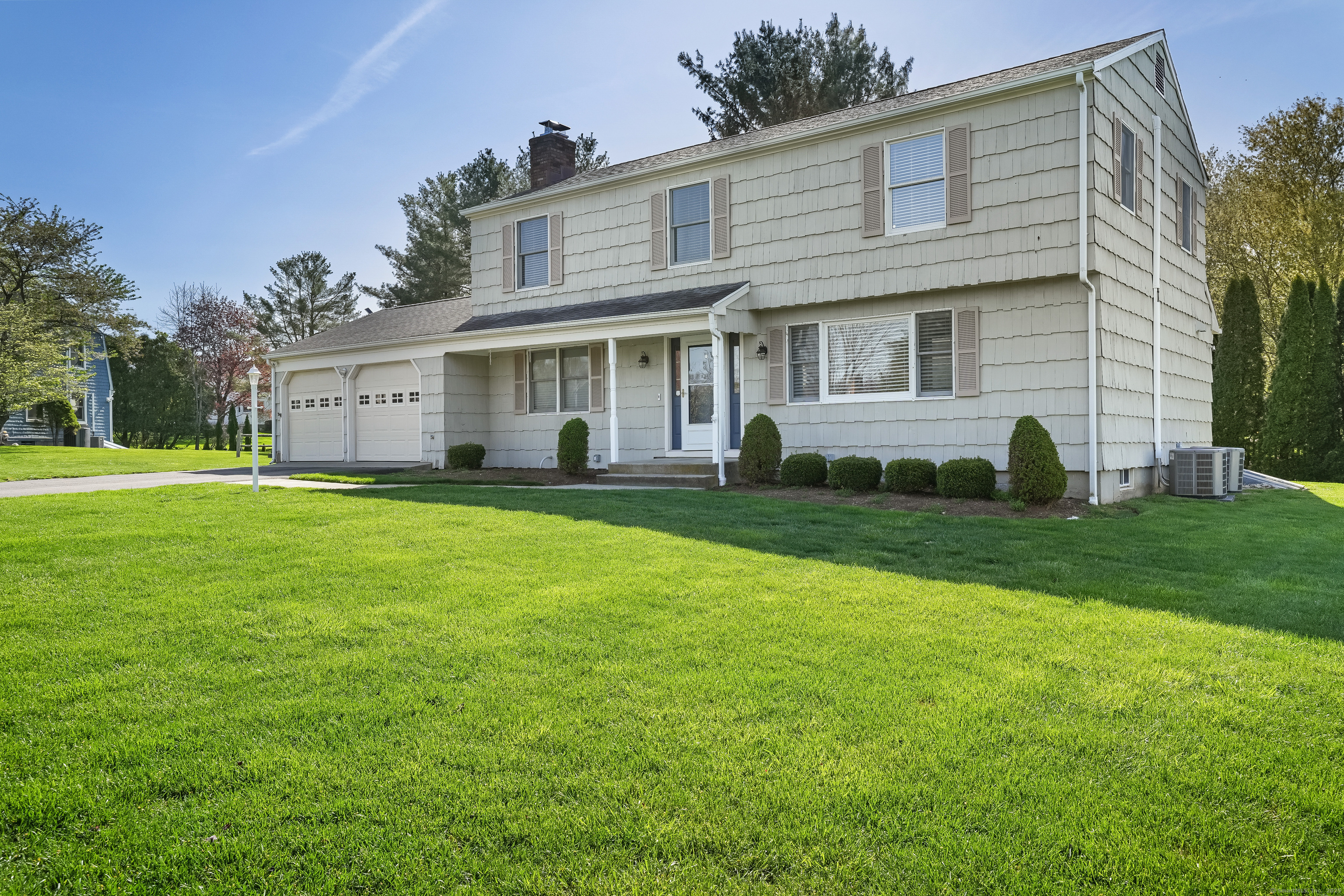 Property Photo:  7 Far Horizons Drive  CT 06801 