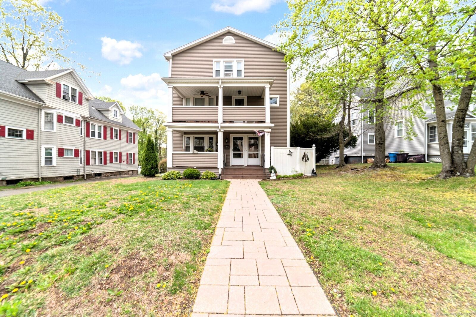 Property Photo:  912 Corbin Avenue  CT 06052 