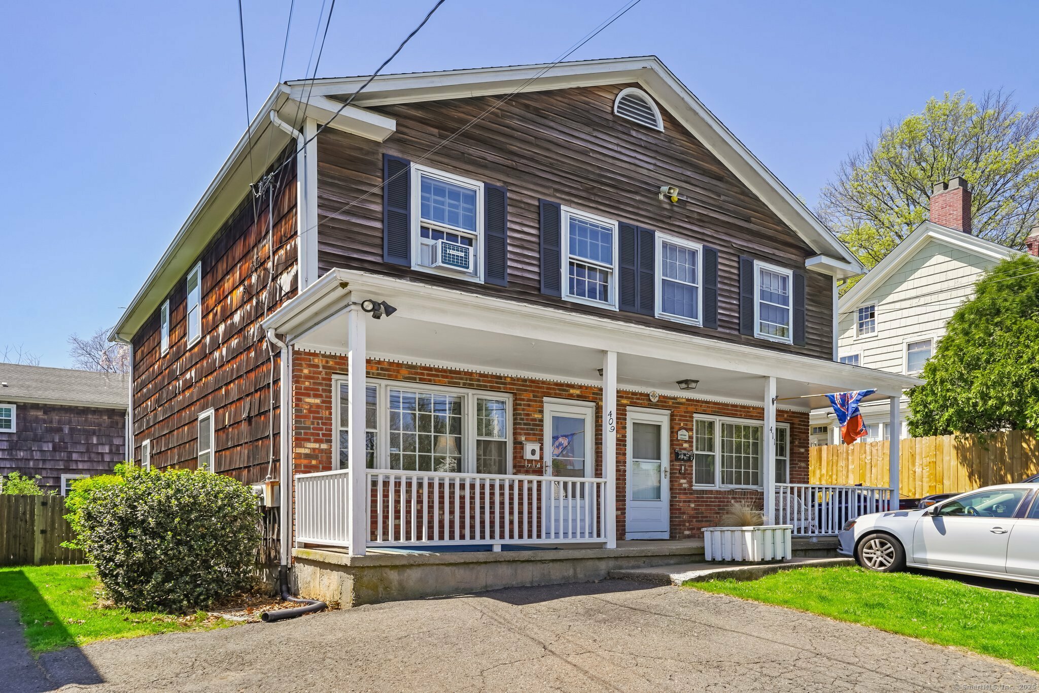 Property Photo: 409 Brewster Street CT 06605