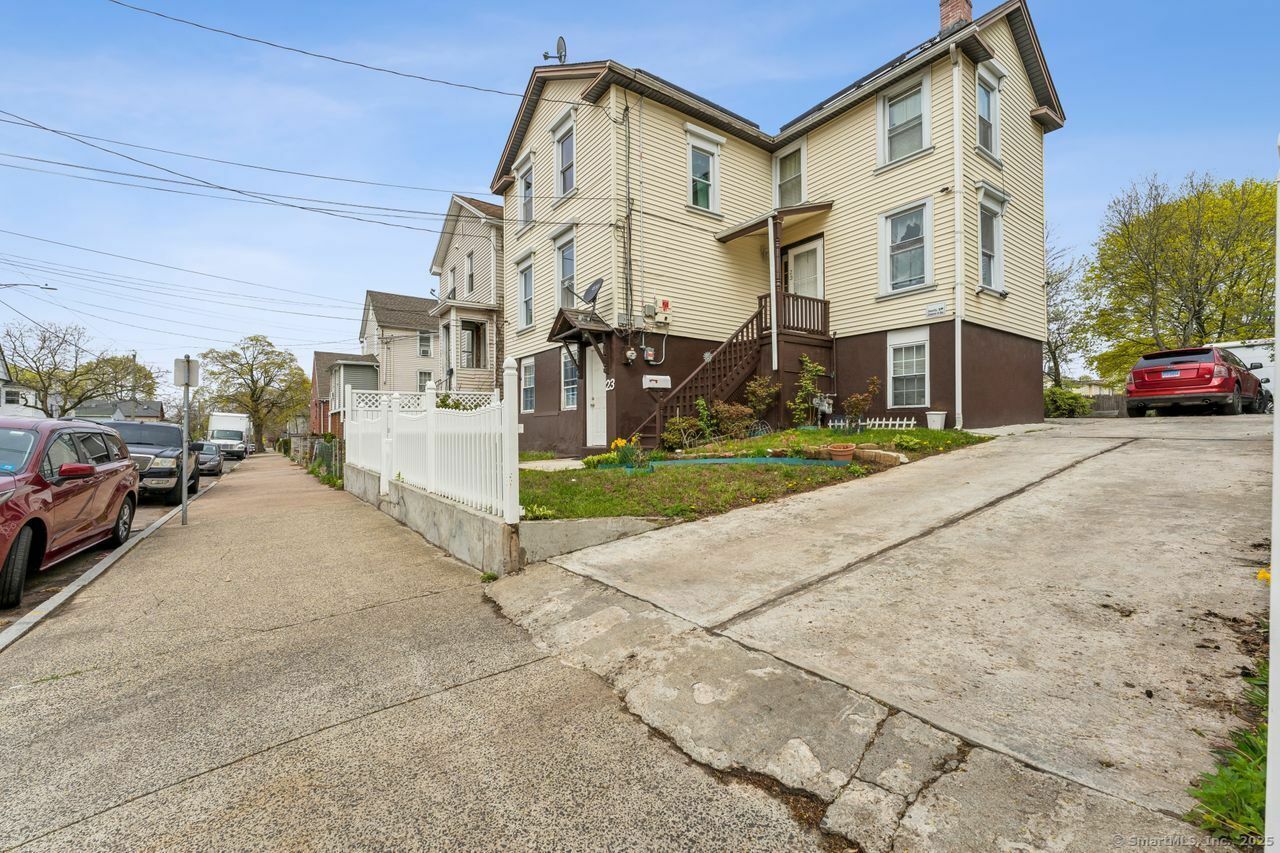 Property Photo: 23 Market Street CT 06513