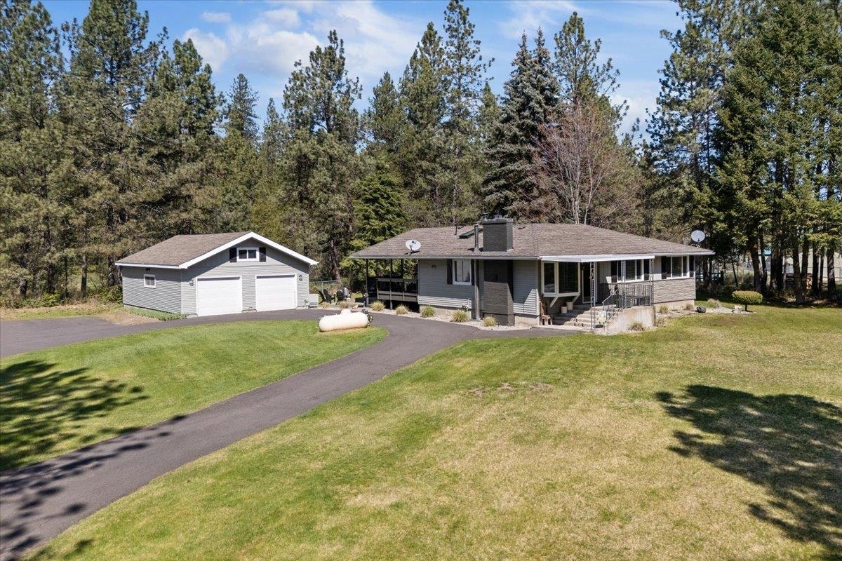 Property Photo: 28005 N River Estates Dr WA 99003