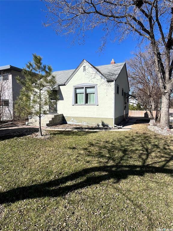 Property Photo: 2600 Cameron Street SK S4T 2W4