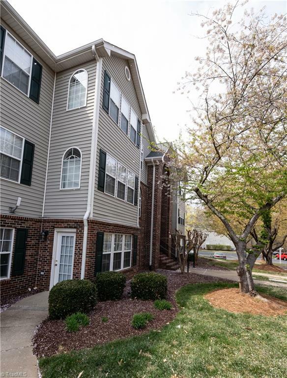 Property Photo: 514 Timberline Ridge Lane NC 27106