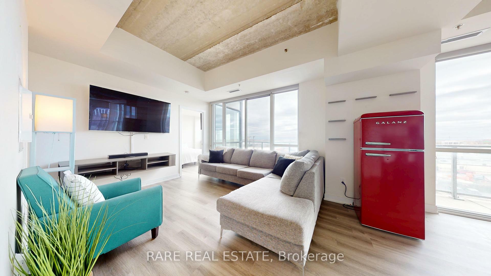 Photo de la propriété:  51 Lady Bank Road 501  ON M8Z 0C9 