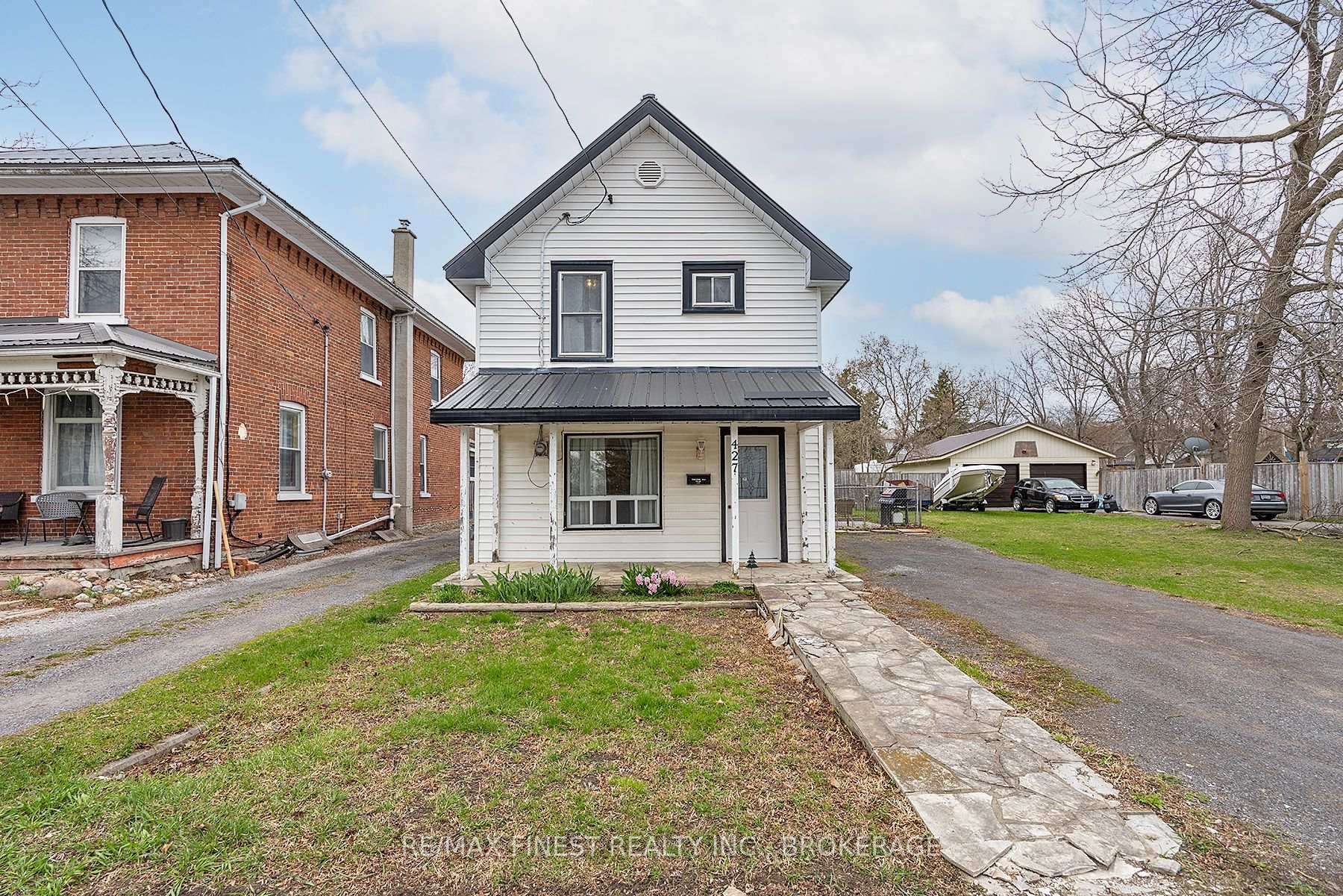 Property Photo: 427 Thomas Street ON K0K 1X0