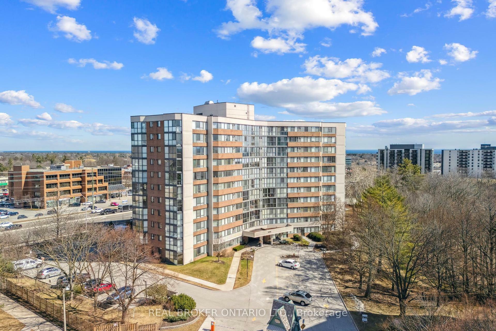 Photo de la propriété:  1230 Marlborough Court 506  ON L6H 3K6 